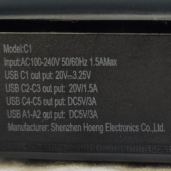 7-Port USB Hub USB-C USB-A Compact Charging Station Fast Desktop Charger - Picture 5 of 5